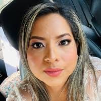 100+ perfiles de «Mayon»