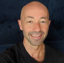 Andre Simoneau's Instagram, Twitter & Facebook