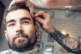 Although the powdered wigs of louis ivx are a thing of the past (boo), the short, clean cuts of today's modern male leave little to be desired. 60 Short Hairstyles For Men With Thin Hair Fine Cuts
