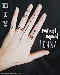 Check out these gorgeous henna tattoo designs and how to get one yourself. 35 Simple Henna Tattoo Designs To Show Off In Warm Weather