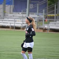 Lillian Carroll (@24lilliancarr)