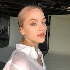 Hailey Taylor's Instagram, Twitter & Facebook