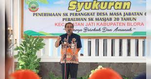 Sk ada dan ditetapkan sehubungan tugas dan kewenangan desa dalam rangka pelaksanaan peraturan desa maupun peraturan kepala desa. Bupati Blora Hadiri Tasyakuran Penerimaan Sk Perangkat Desa Di Kecamatan Jati Beritabojonegoro Com