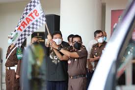 Pastikan zoom dapat berjalan dengan baik di smartphone anda. Ini Cara Jaksa Agung Agar Warga Tidak Mudik Hukum