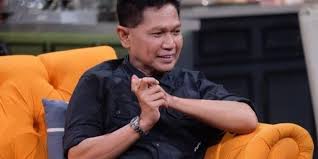 Chord nining maida mojang priangan intro : Lirik Dan Chord Lagu Birunya Cintaku Obbie Messakh Halaman All Kompas Com