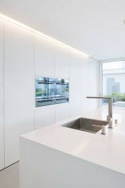 Arbeitsplatten Aus Mineralwerkstoff Welche Hersteller Und Marken Gibt Es Corian Elements Swanstone Und Co Im Vergleich Weisse Kuche Arbeitsplatte Arbeitsplatte Kuche