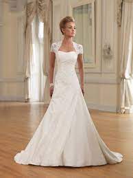Du hast dich mit deinen freundinnen beraten und die form, länge und farbe der in frage kommenden braukleider steht? Pin Von Anna Bockemeyer Auf Hochzeit 2013 Hochzeit Kleidung Hochzeitskleid Kleider Hochzeit
