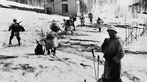 I dag starter innspillingen av filmen i dag startet innspillingen av filmen, som har fått tittelen «kampen om narvik, hitlers første nederlag». Slaget Om Narvik Blir Film Harstad Tidende
