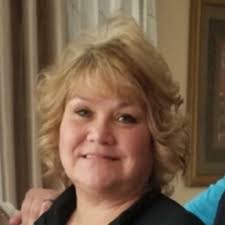 Donna Manier's Instagram, Twitter & Facebook