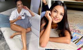 ▪tv host ▪model ▪ management : Klaudia El Dursi Na Starych Zdjeciach Z Mama Pokazala Tez Co Dostala Od Synow Ferrari