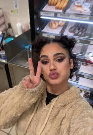 Betty Dunkin's Instagram, Twitter & Facebook