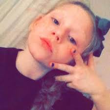 Layla Lee Knox (@KnoxLayla)