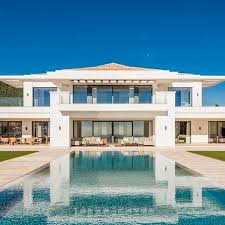 Heaven 11 Is A Luxury Villa Located In La Zagaleta One Of Europe S Most Desirable Addresses A Truly Unique Ar Architektur Haus Miami Hauser Haus Design Plane