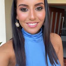 Julia Poli (@_julia_poli)