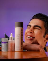 ✨GIVEAWAY CLOSED✨ Winners @anna_bukharie and @iam.alishbaa congratulations  #dermalogica #dermalogicame #liquidpeelfoliant #stabilizingrepaircream  #oiltofoamtotalcleanser #skincare