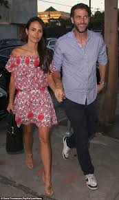 Jordana brewster is an american actress and model. Jordana Brewster Wows In An Off The Shoulder Mini For Date With Hubby Jordana Brewster Celebrity Street Style Date Night Outfit