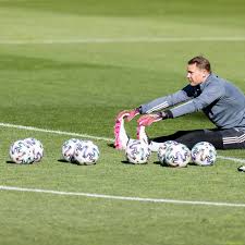 How jose mourinho wants to see england line up against czech republic if you play portugal, france or germany in the next match, maybe you make other decisions. jack grealish trains with heavy strapping on leg in england injury scare ahead of euro 2020 clash vs czech republic. Germany Vs Denmark Bayern Munich Powers Expected Lineup Ahead Of Today S Clash Bavarian Football Works