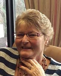 Amanda Mansfield's Instagram, Twitter & Facebook