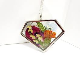 Birth Month Flower Necklace Flower Necklace Custom Necklace Birth Month Flower Real Etsy Dried Flowers Wedding Birth Month Flowers Month Flowers