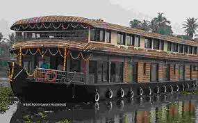 Wedding tents should include everything that a regular venue has, such as flooring, power, air conditioning/heating units, generators, lighting, and portable bathrooms, notes jennifer zabinski, president and founder of jz events. House Boat Wedding In Kerala Kerala Wedding Planners Stage Decoration Events Cochin