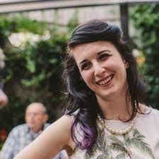 Anna Titcomb's Instagram, Twitter & Facebook