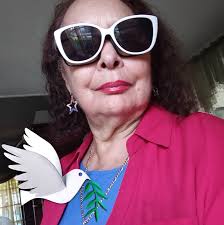 El 21 de octubre, el actor y dramaturgo Yunior García respondió a la prensa  tras amenazas de la Fiscalía General de la República de acusarlos por  “instigar a delinquir” y otros delitos