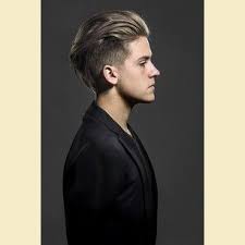 Dat Undercut Tho Cole Sprouse Cole Sprouse Haircut Dylan Sprouse