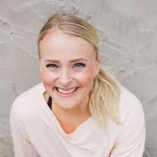 Teresa Lampkin's Instagram, Twitter & Facebook