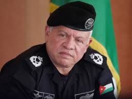 الحواتمة ينقل تحيات الملك لمرتبات الأمن العام