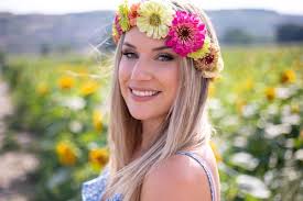 🌻 The SUNFLOWER finale to our Blossom Beauties Mini shoots! Massive thank  you to The Sunny Spot for letting us use your beautiful field 😍 My sis and  I had such a