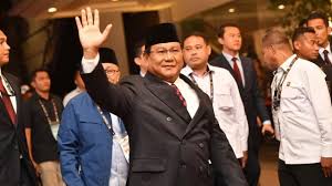 Sejak kecil, prabowo memang pembaca buku yang tekun. Cek Fakta Prabowo Sebut Anggaran Hankam Terlalu Kecil Ini Faktanya