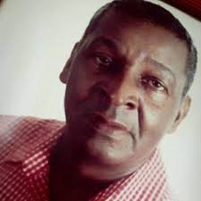 De seguro pensó allá en el cielo que me había olvidado de usted , como no  lo felicité para su cumple, que fue el 30 de septiembre y tan poco lo visite