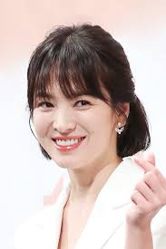 If the unofficial one is true…then she is not the same age as bi. Song Hye Kyo Movies Age Biography