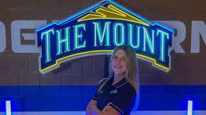 Yacyshen Leads Women Golfers with a Top Ten Placement After Day One of  Autumn Harvest - Mount St. Marys University