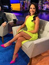 EMILY COMPAGNO SEXY BEAUTIFUL 8×10 GLOSSY PHOTO LOT 12 DIFFERENT PHOTOS –  CBS Expert to Connect