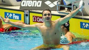 Kristof milak records the second fastest time in history to take olympic gold in the men's 200m butterfly. Schwimm Wm 2019 19 Jahriger Knackt Weltrekord Von Michael Phelps