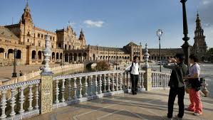 Not long before the opening, the spanish government began a modernisation of. La Plaza De Espana De Sevilla Elegida Tesoro De La Cultura Cinematografica Europea