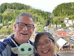 Mitzi Harper's Instagram, Twitter & Facebook