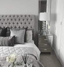 Pin By Laura Flirencia On Bedroom Grey Bedroom Decor Mirrored Bedroom Furniture White And Silver Bedroom