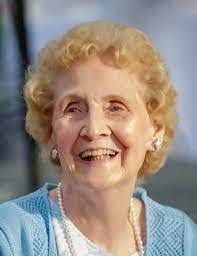 Colleen Greco's Instagram, Twitter & Facebook