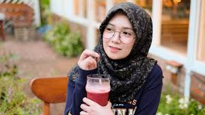 Tips Pilih Cermin Mata Yang Sesuai Dengan Bentuk Muka Khalifah Media