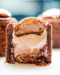 Saint Honore Au Chocolat De Cedric Grolet Sainthonore Patisserie Cedricgrolet Patisserie Cedric Grolet Patisserie Recette Dessert
