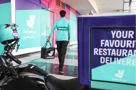 It does not matter if you want milkshakes for breakfast, salad for lunch or italian main course for dinner, deliveroo brings every cuisine you can imagine to your home or office as soon as possible or as they claim, in less than 30. Deliveroo Now Lets You Order From Different Dubai Restaurants In One Delivery News Time Out Dubai