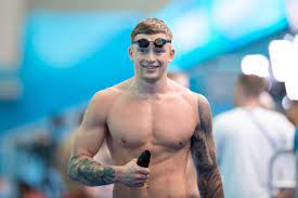 *new world record* *swims 100m breatstroke in 57.55 seconds* *beats his own world record in a heat* *only person to ever swim 100m breatstroke in less that 58 seconds*. Adam Peaty James Guy Mireia Belmonte Return For London Roar In Budapest