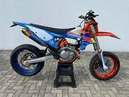 Sie ist erst 6000km gelaufen.sie fährt. Ktm Gebruikt Motorfiets Gebruikt Mobile De
