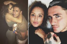 Stomach tattoo cover up stephen bear hand tattoo skull stephen tattoo model stomach tattoo designs for women sternum tattoo ideas for men stomach cancer ribbon tattoo sternum minimalist geometric lotus tattoo stencil wolf face tattoo design. Charlotte Crosby Lets New Boyfriend Stephen Bear Tattoo A Half Cheetah Half Bear Onto Her Back For New Tv Show Just Tattoo Of Us