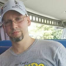 Derrick Alvarez (@Derrick_Alvarez)