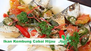 Sebenerny ini masak dadakan aja…karena badan lg ngak enak habis vaksin hari selasa kemarin,liat ke kulkas di freezer ada kepala ikan mas dan ikan patin…kepikiran deh buat gulai tauco,kebetulan ini gulai kesukaan suami😉 Ikan Kembung Cabai Hijau Resep 357 Youtube