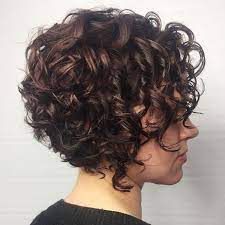 Kivircik Saclar Icin Sevimli Sassy Ters Bob Curly Hair Styles Naturally Thick Hair Styles Short Curly Haircuts