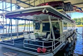 Taking houseboat sales to a new level, a natural task to those at. Magnificent 70 Houseboat With Roof Top Party Deck Walking Distance To Dt Knox Knoxville